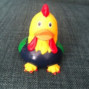 💐 Colorful Rooster Rubber Duck